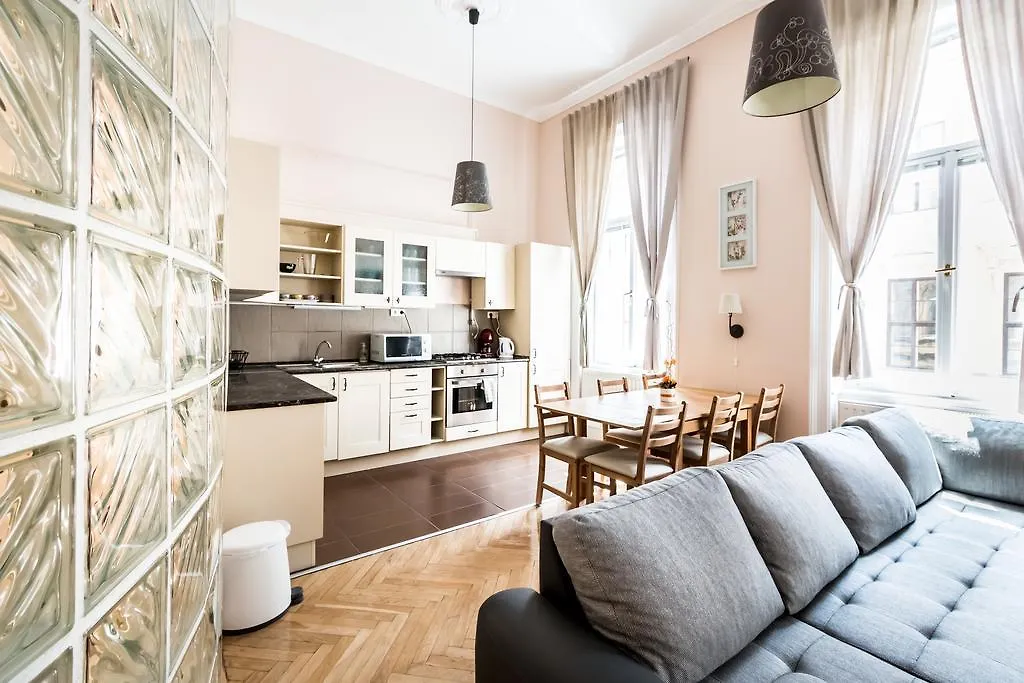 Bpr Koenig Design Apartment Budapest Hongrie